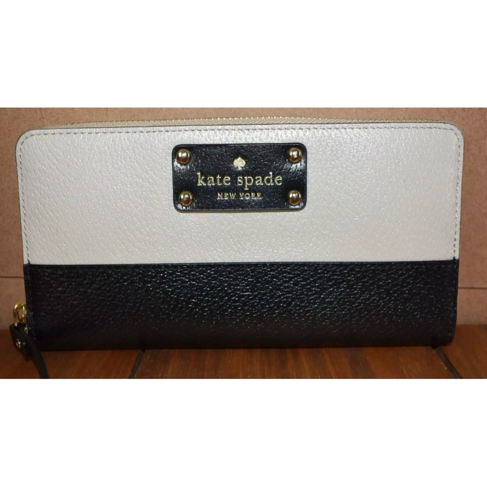 Kate Spade wlru2209 Large Continental Cream/Black Leather Wallet